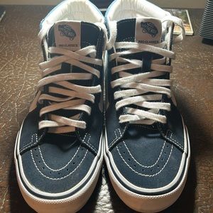 Vans skateboard shoes, like new